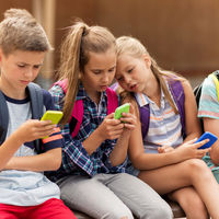 Retos virales y adolescentes: consejos de los expertos para prevenir situaciones de riesgo