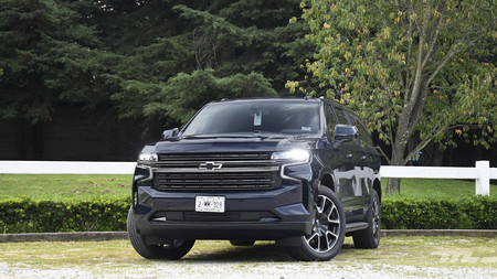 Chevrolet Suburban 2021, al volante de un SUV versátil y lujoso a partes iguales