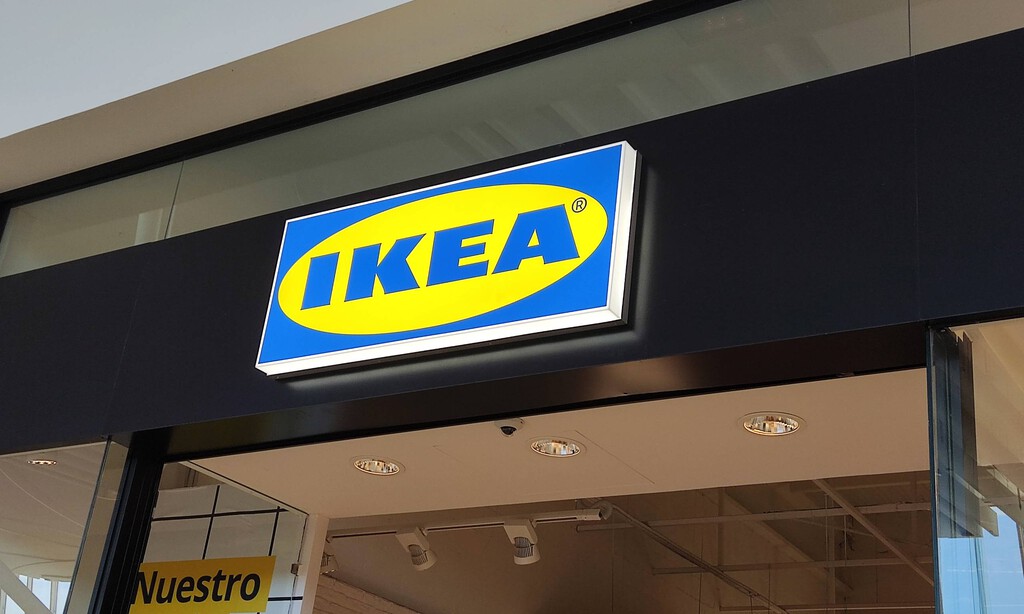 Ikea reinventa (y rebaja) su famosa estantería Billy, que ahora encaja mejor en pisos pequeños 