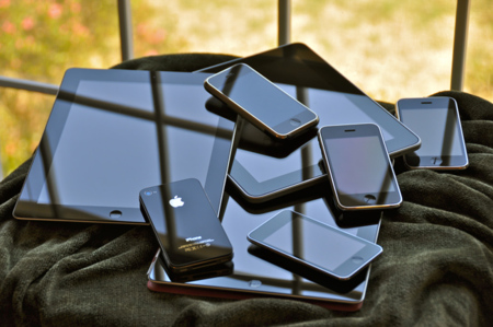 365 millones de dispositivos con iOS vendidos y 110 mil millones de dólares en las arcas