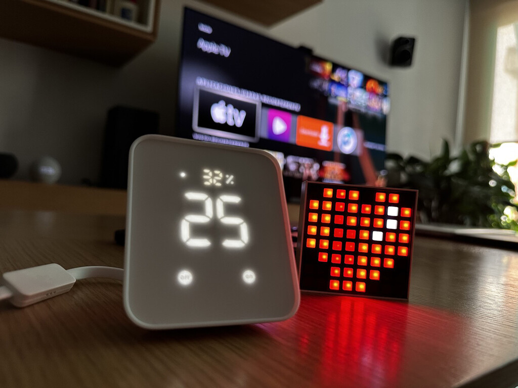 He usado el Switchbot Hub 2 para reemplazar a mi anterior controlador. Llega con Matter y ya he automatizado hasta las cortinas