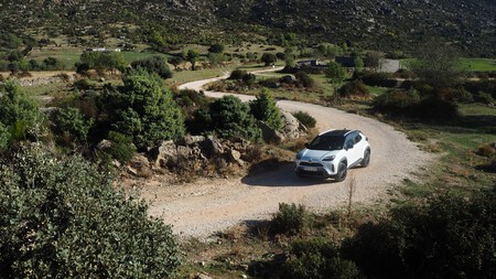 Toyota Yaris Cross Adventure 18