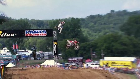 No me llames Chad Reed, llámame Superman
