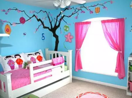 Puertas abiertas: un dormitorio infantil de inspiración japonesa