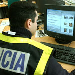 Por qué tras una semana ni policía ni justicia española borran los datos de la víctima de La Manada de la web ni de la deep web