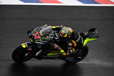 Marco Bezzecchi hace que Valentino Rossi vuelva a ganar en MotoGP, Álex Márquez pisa podio y Pecco Bagnaia la lía