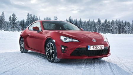 O GT86 é um dos carros mais queridos da Toyota, mas seu motor boxer de quatro cilindros com dupla injeção não está isento de problemas de confiabilidade. © Toyota