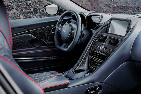 Aston Martin Db9 Superleggera 24