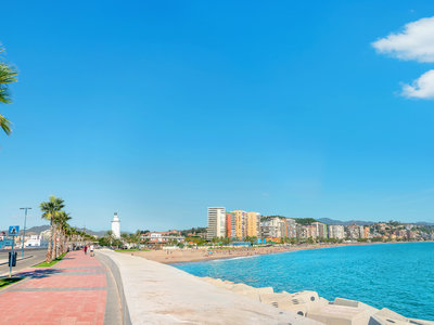 Ocho carreteras de la costa española por las que disfrutar conduciendo