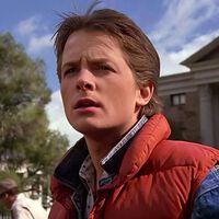 A Michael J. Fox casi le despiden de la serie que lanzó su carrera antes de 'Regreso al futuro'. Años después se vengó de forma genial del ejecutivo al que no le gustaba su cara