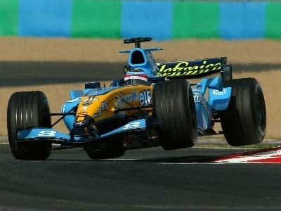 Alonso vuela en la última chicane