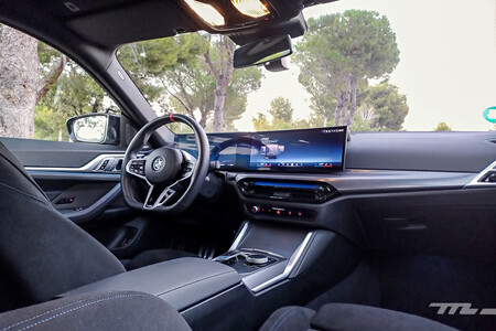 Bmw I4 M50 Salpicadero 04