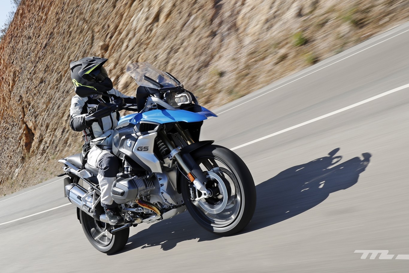 Nueve consejos para que hasta los pilotos más bajitos puedan llevar motos grandes 