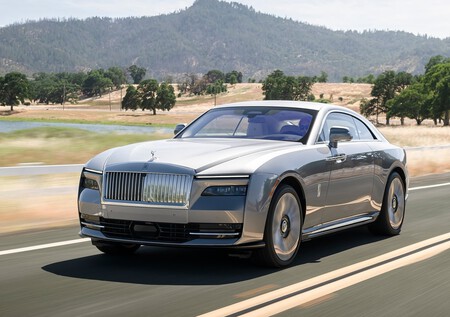 Rolls Royce Spectre 2024 1280 7397fd2b6206a23b28dae353b2242e6a1b
