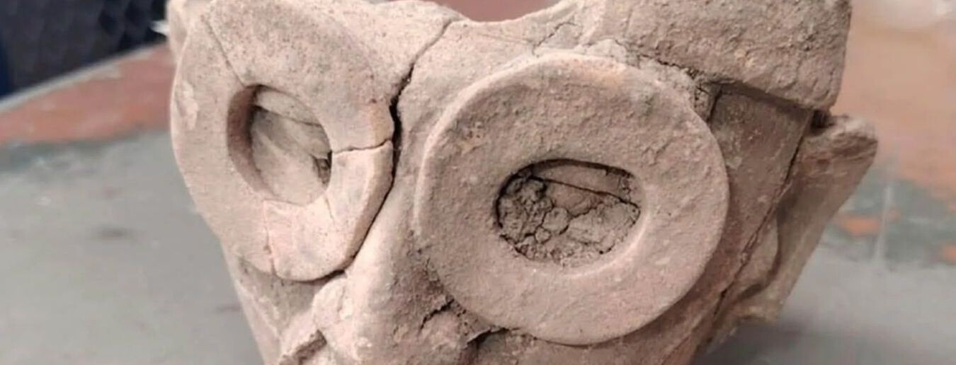 Recuperan en el AICM 6 piezas arqueológicas de Veracruz. Las iban a mandar por correo a Gran Bretaña