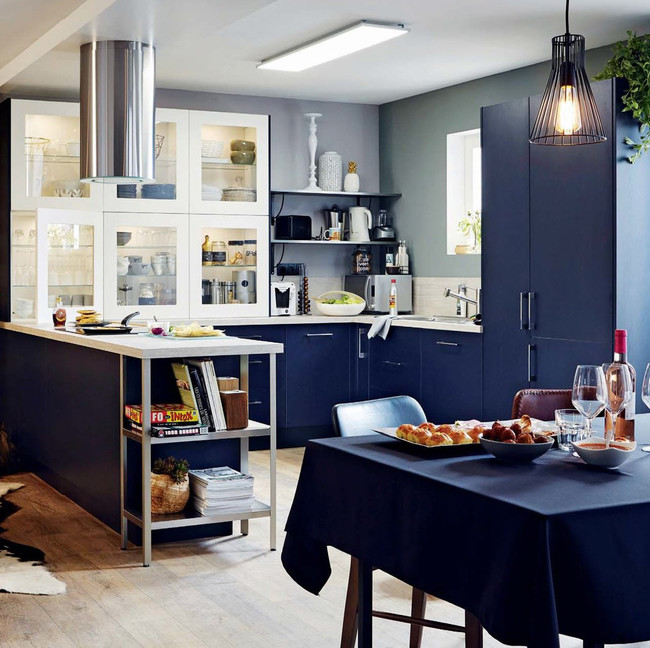 ¿Es el azul el color del 2017 para tu cocina? Todo apunta a que sí