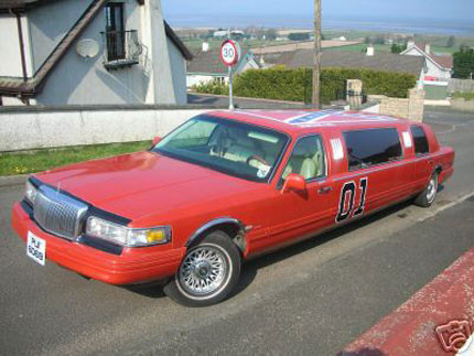 General Lee Limusina Lincoln Towncar