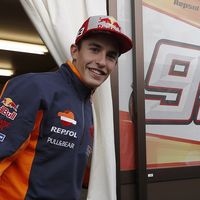 El doctor Mir no entiende cómo Marc Márquez ha podido acabar el mundial sin operarse