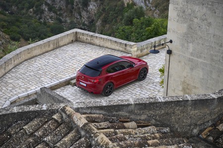 Alfa Romeo Stelvio Tributo Italiano Prueba Contacto 12