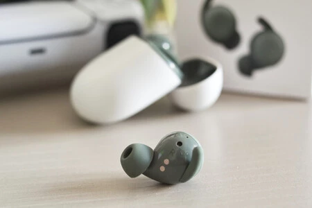 Google Pixel Buds A とシリコン ラバー バンド