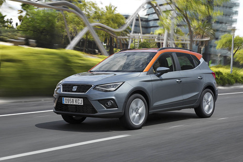 Probamos el SEAT Arona. Y sí, es un Ibiza en el que te sientas más alto