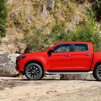 Práctica pick-up 4x4 con motor potente en México. Tiene sello japonés y puede cargar casi una tonelada 