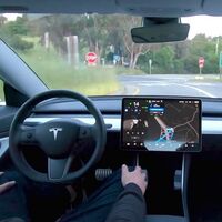 Elon Musk anuncia que el Autopilot de Tesla más avanzado estará disponible por suscripción: adiós a pagar 7.500 euros de golpe 