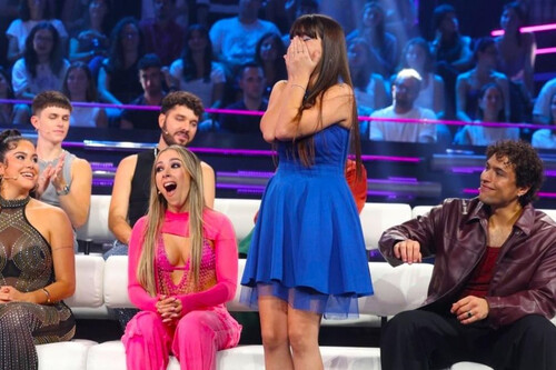 'Operación Triunfo 2025' inaugura sus galas sin sorpresas y definiendo la imagen del nuevo "triunfito": un producto para obsesionarse, usar tres meses y tirar justo después 