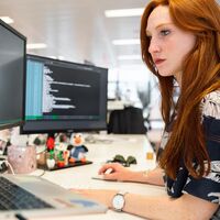 'Está bien si...': el post viral que busca aliviar la culpa en las madres trabajadoras