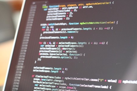 ¿Por qué la gente participa en la creación de software libre?