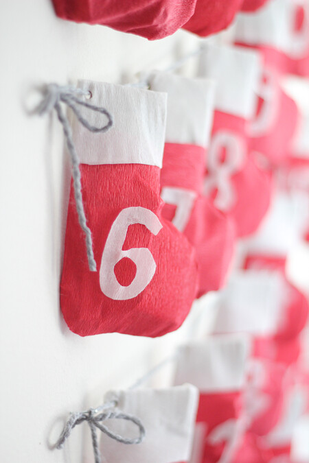 Diy Stocking Garland 14