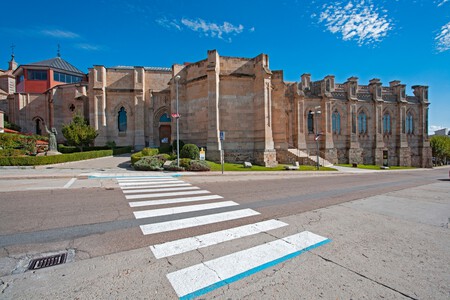 Hq Alba De Tormes02 Salamanca Basilica Neogotica De Santa Teresa