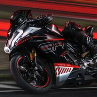 La CFMoto 450 SR revela sus primeros detalles, y promete una bomba para el carnet A2 con 50 CV 