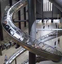 Deslízate por un tubo en el Museo Tate Modern
