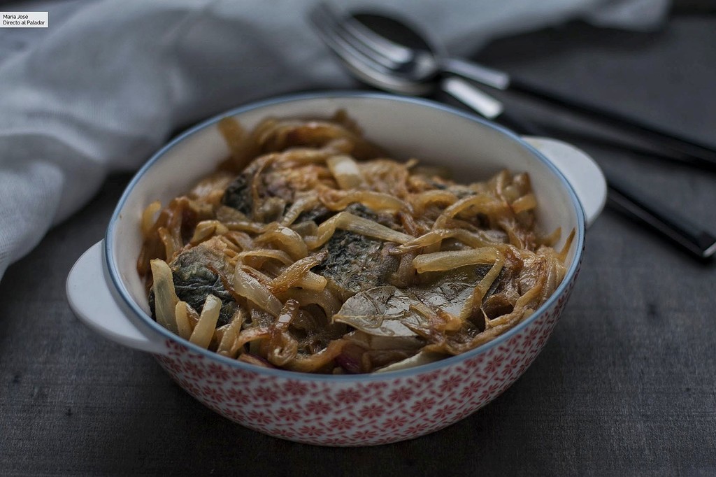 Caballa en escabeche de cebolla, una deliciosa receta para conservar y disfrutar de este pescado