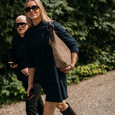 Las botas altas de piel que conquistan a pijas y modernas por igual desde 50 euros en las últimas rebajas de verano 