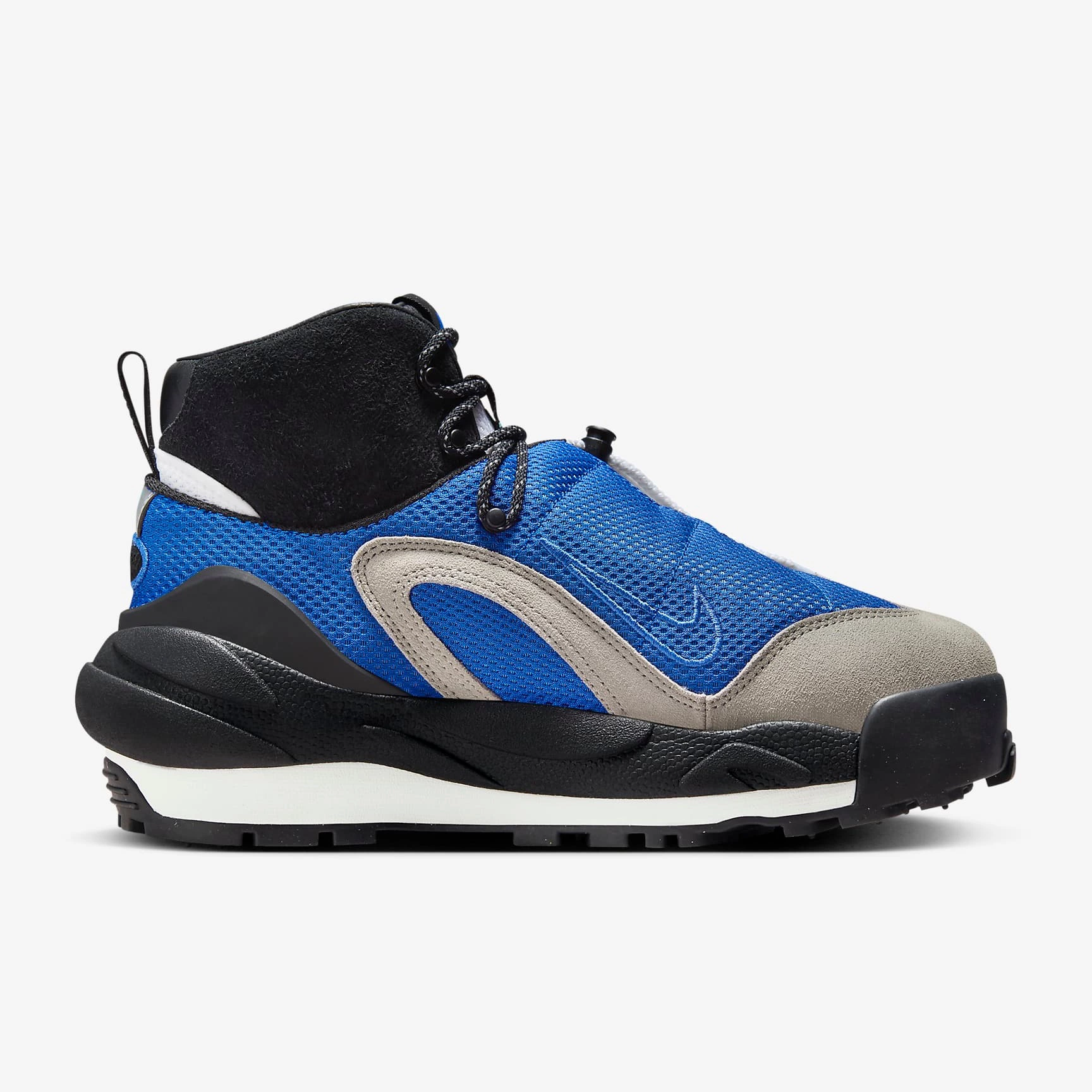 Nike Magmascape x sacai
