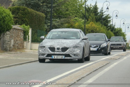 Renault Talismán es el nombre que llevará la nueva berlina del segmento D