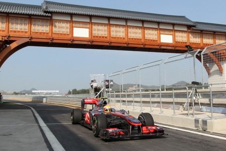 Gran Premio de Corea del Sur de Fórmula 1: Lewis Hamilton y McLaren golpean primero