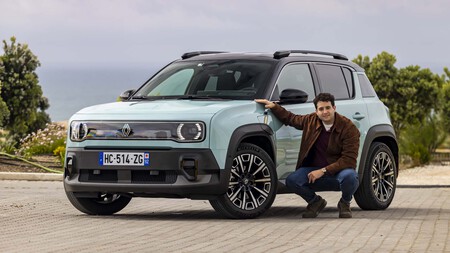 Renault 4 E Tech 2025 1