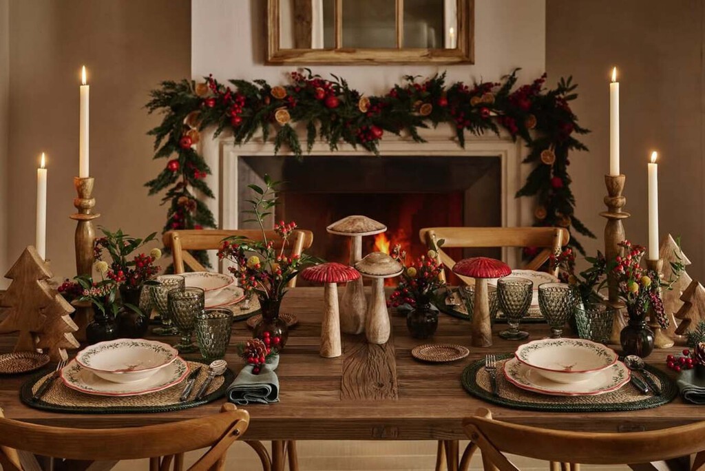 Cómo decorar tu mesa de Navidad de forma sencilla, acogedora y sin gastar mucho, según los expertos