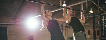 Las 13 mejores variaciones de dominadas para ganar músculo y fuerza en la espalda y los bíceps