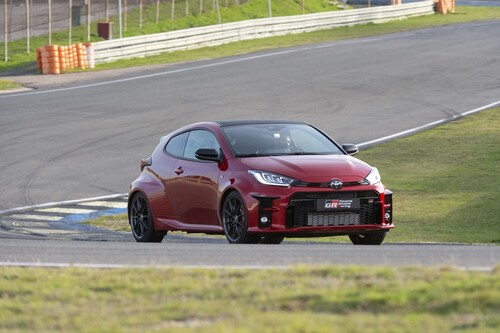 Toyota GR Yaris, al volante de un hot-hatch de carreras, legal para calle, que emociona como ninguno