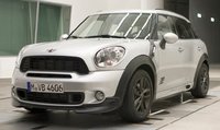 MINI Countryman con kit aerodinámico: todo vale