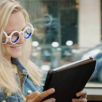 Si te mareas cuando viajas en coche, avión o barco deberías probar estas gafas 