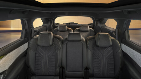 Peugeot E 5008 2024 2