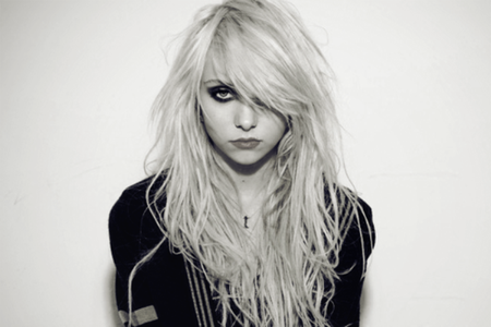 Taylor Momsen dice que Miley Cyrus es prefabricada y con poco futuro