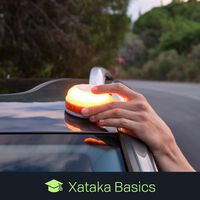 Multas por uso indebido de la baliza V16: cuándo te pueden multar por usarla fuera de la carretera y cuándo no