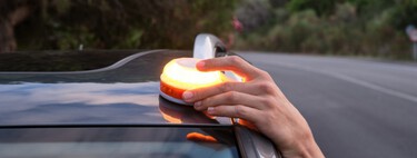 Fines for improper use of the V16 beacon: when you can be fined for using it off the road and when you can't