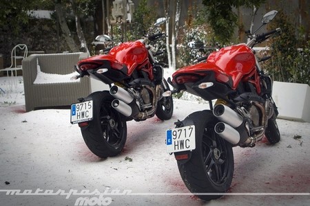 Ducati Monster 1200 S